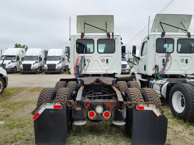 2019 FREIGHTLINER NEW CASCADIA PX12664
