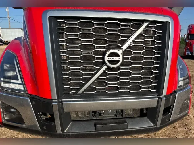 2025 VOLVO VNL64T860377f215b380368eac146be05456024c3