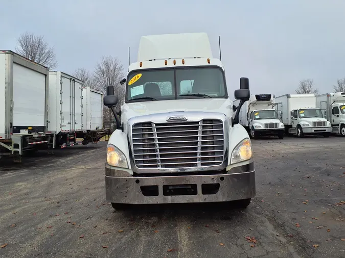 2016 FREIGHTLINER/MERCEDES CASCADIA 125