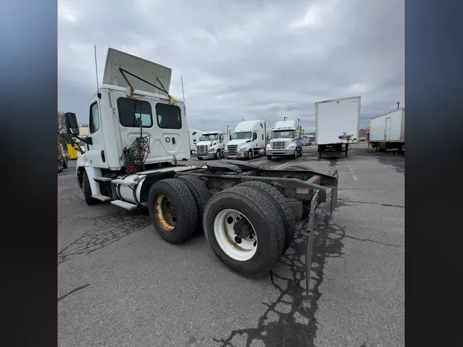 2018 FREIGHTLINER/MERCEDES CASCADIA 125