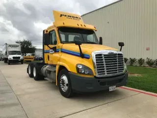 2018 Freightliner X12564ST