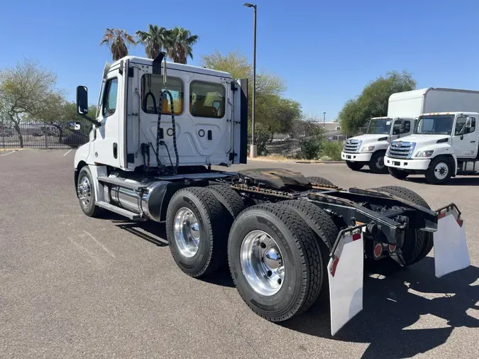 2022 Freightliner Cascadia