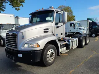 2017 MACK TRUCKS, INC. CXU600