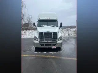 2019 FREIGHTLINER/MERCEDES CASCADIA 125