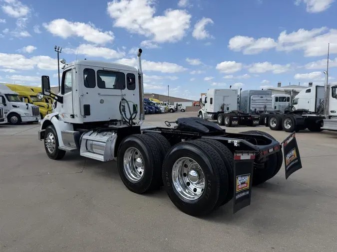 2020 Peterbilt 567379830cab2ecc6ecfb7b2a00f1dd7a74