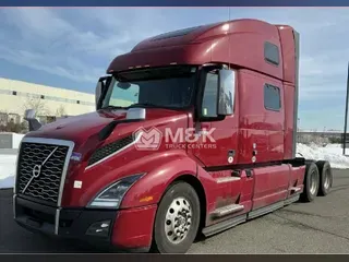 2024 VOLVO VNL64T860