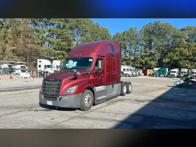 2021 Freightliner Cascadia 126
