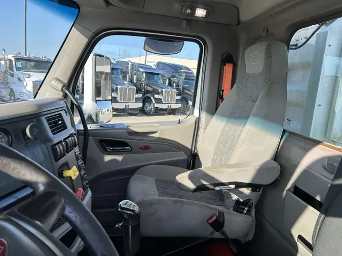 2019 Peterbilt 579