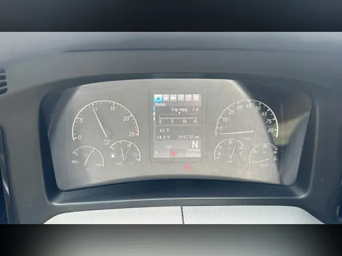 2022 Freightliner Cascadia 126