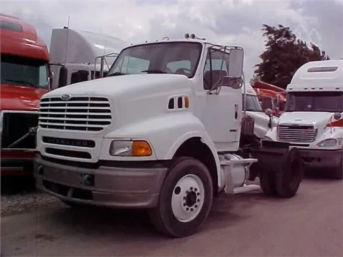 2005 STERLING L850037aa75caa0bf16f2cf36ea81d1135f5d