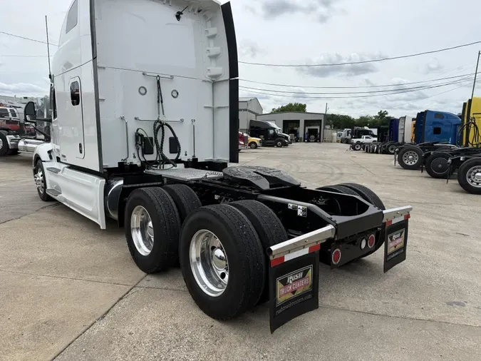 2023 Peterbilt 579