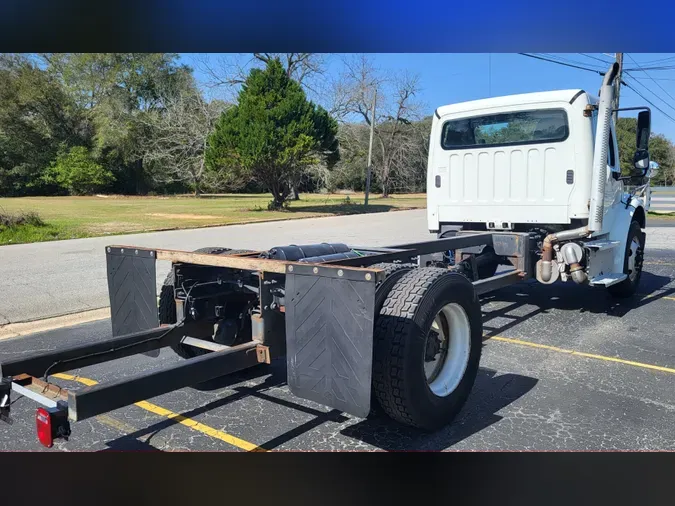 2016 FREIGHTLINER/MERCEDES M2 106