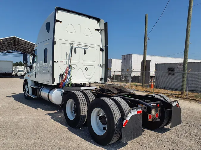 2019 FREIGHTLINER/MERCEDES CASCADIA 125