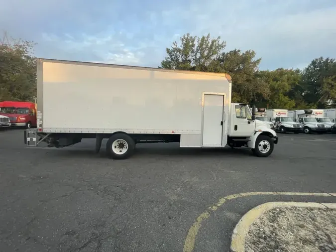 2018 NAVISTAR INTERNATIONAL 4300 LP