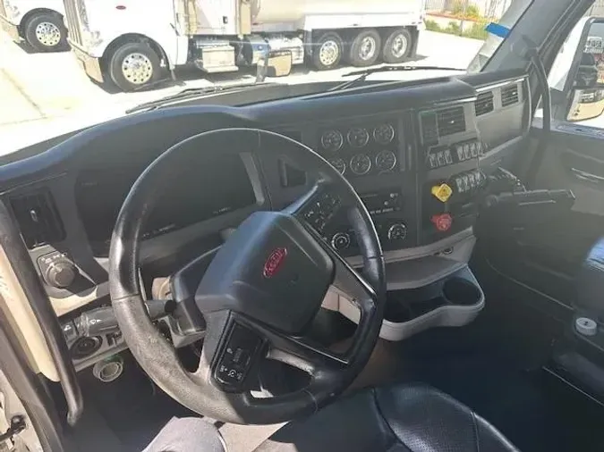 2023 Peterbilt 579