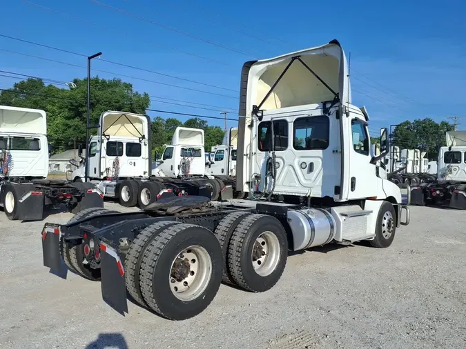 2020 FREIGHTLINER/MERCEDES NEW CASCADIA PX1266437b4a2f3ca38315ddcb947cb82f95c95