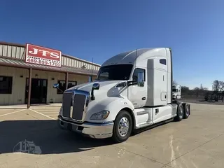 2021 KENWORTH T680