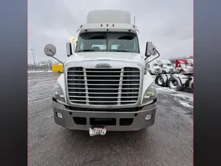 2018 FREIGHTLINER/MERCEDES CASCADIA 113