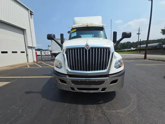 2020 NAVISTAR INTERNATIONAL LT625 DAYCAB T/A37c1c56e587254341d9bd0b7de4f2d88