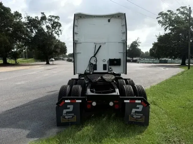 2023 Peterbilt 579
