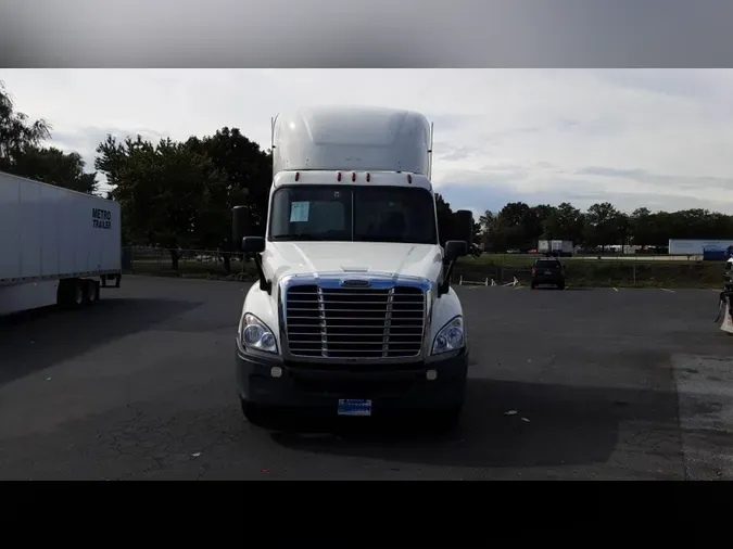 2019 Freightliner Cascadia 125