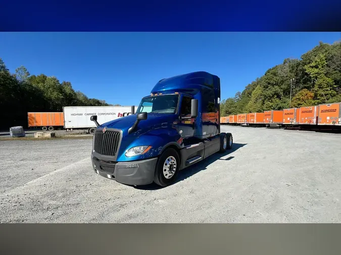 2022 International LT625