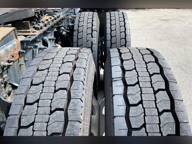 2021 INT LT625 6x437c834b67f56331c3b5e8c29fad679bc