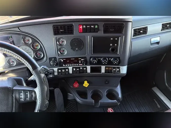 2022 KENWORTH T680