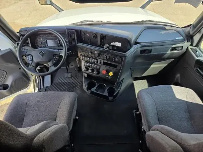 2022 International LT625