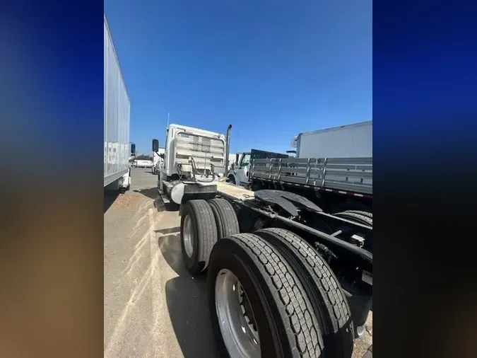 2018 FREIGHTLINER/MERCEDES CASCADIA 125