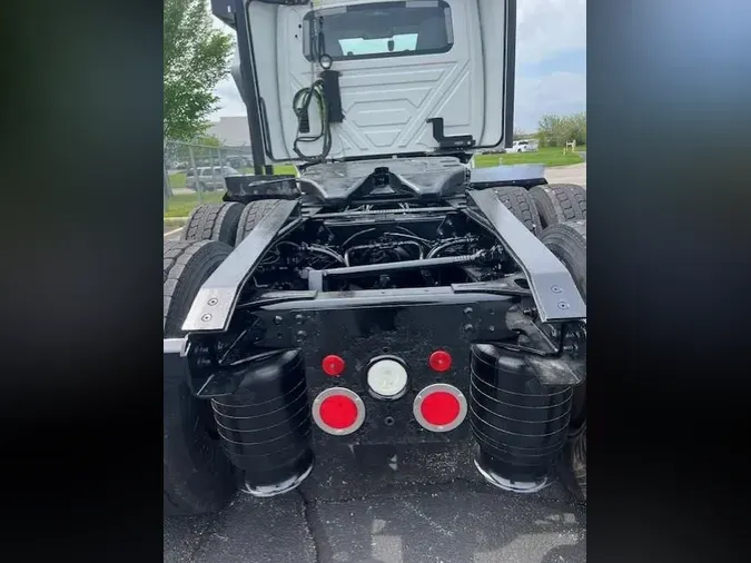 2020 International LT625