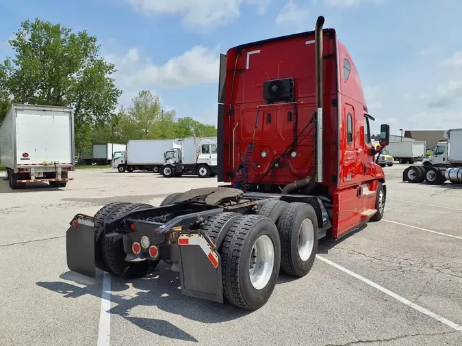 2020 FREIGHTLINER/MERCEDES CASCADIA 125