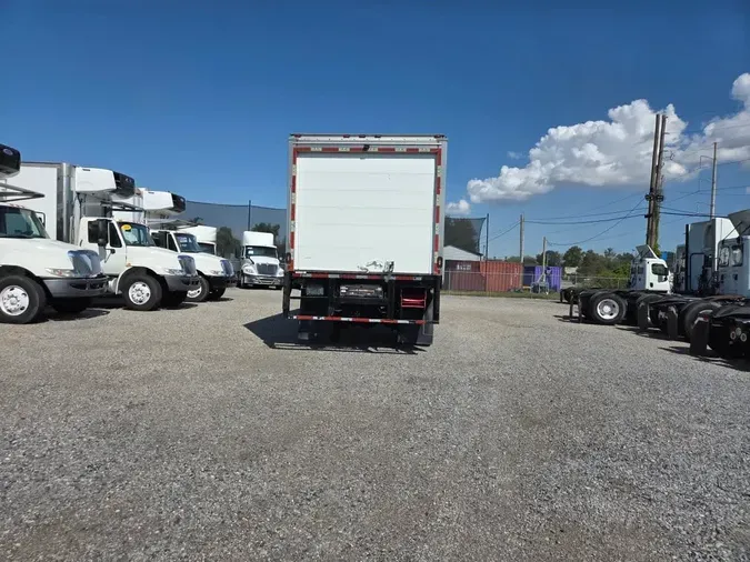 2019 FREIGHTLINER M2 106