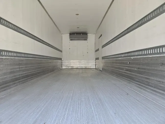 2017 International 4300-4X2