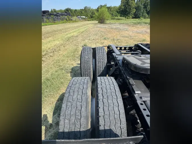 2019 International RH613