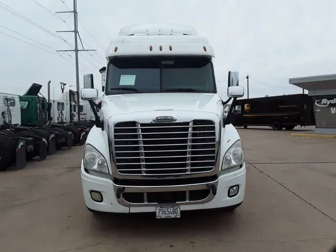 2017 FREIGHTLINER/MERCEDES CASCADIA 125