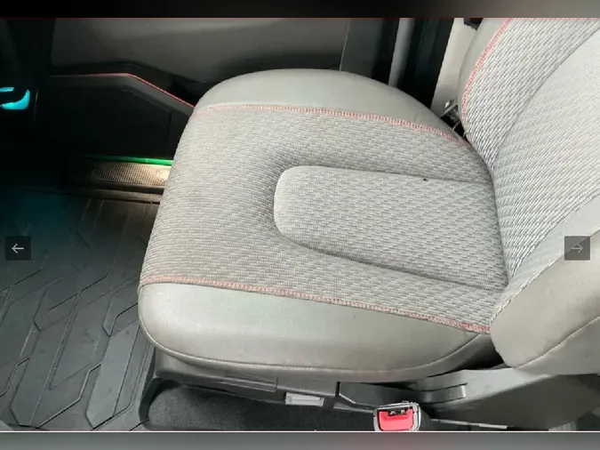 2021 VOLVO VNL64T760