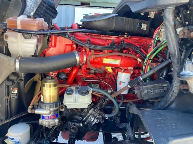 2016 FREIGHTLINER/MERCEDES CASCADIA 125