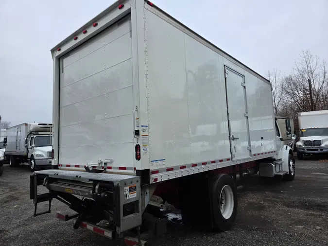 2017 FREIGHTLINER/MERCEDES M2 106