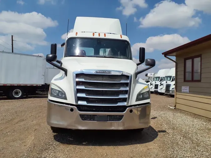 2019 FREIGHTLINER NEW CASCADIA PX12664