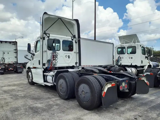 2020 FREIGHTLINER/MERCEDES NEW CASCADIA PX12664