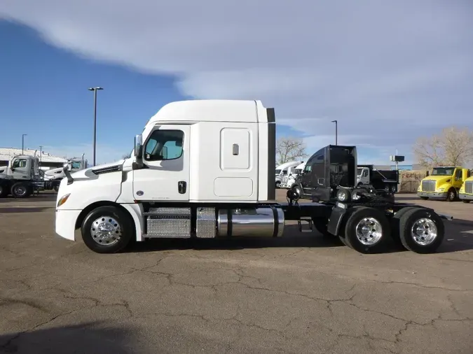 2021 Freightliner Cascadia