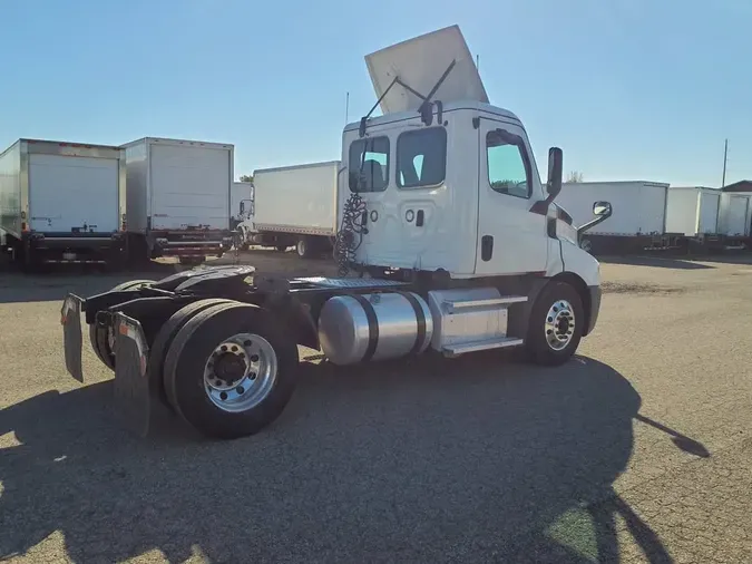 2020 FREIGHTLINER/MERCEDES NEW CASCADIA 11637ee773478b54279d7ccb3eacf5b67ce