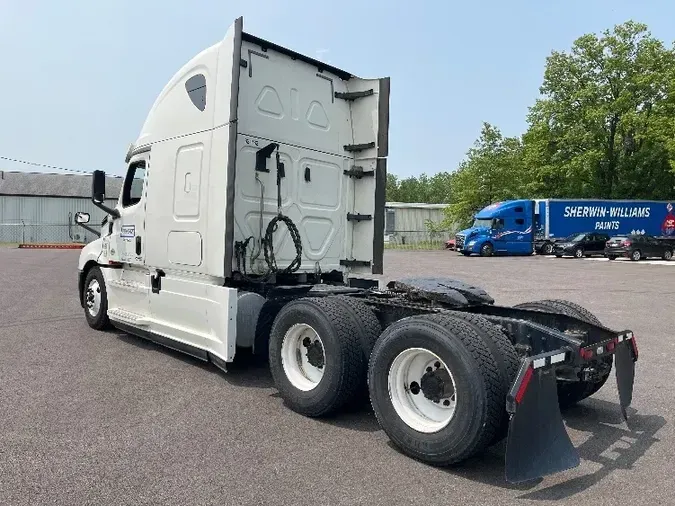 2019 Freightliner T12664ST