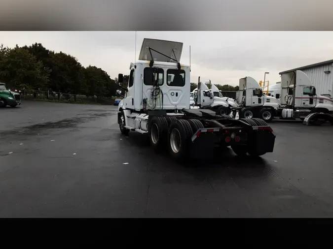 2019 Freightliner Cascadia 12637ef1499b6e63bcdb9c1e1ca5ee6dad0