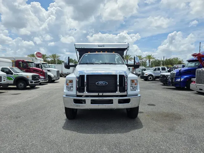 2025 Ford F-650