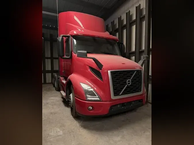 2022 VOLVO VNR64T30037fab1cdc07c026c8bbee5d7b804c58f