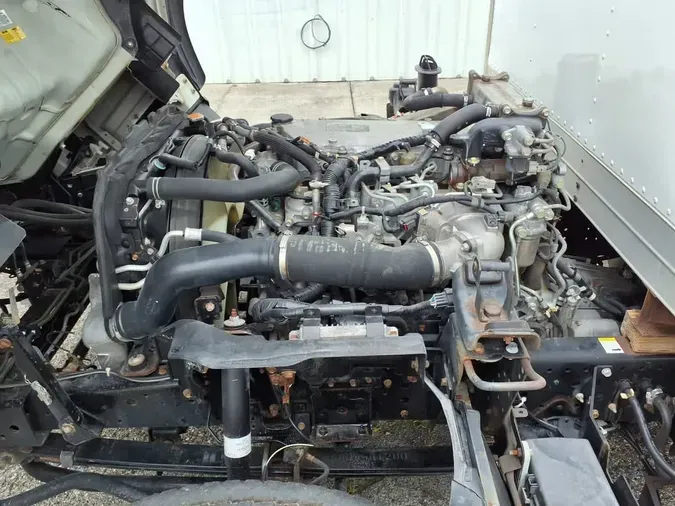 2019 ISUZU NPR HD
