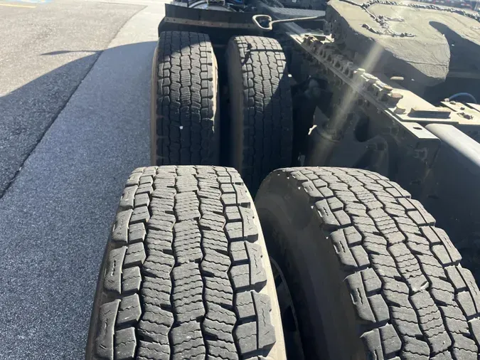 2023 International LT625