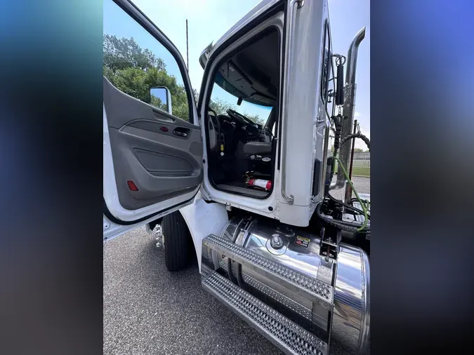 2021 Peterbilt 57937fd4e256c376a259b4701af3c95dc97